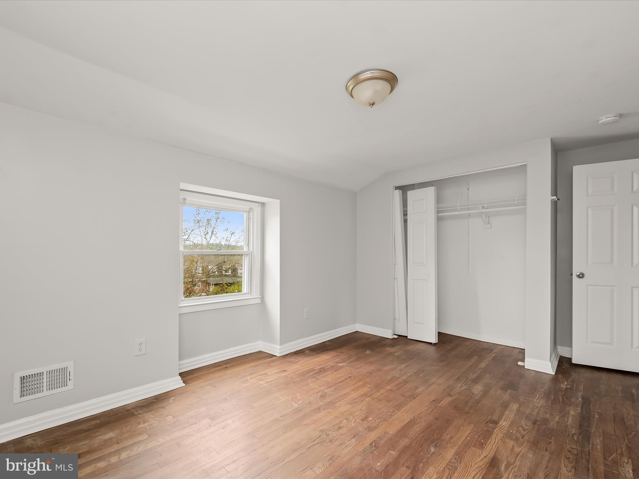 6140 Radecke Avenue Baltimore, MD 21206 - Photo 12 of 25 Upper Primary bedroom