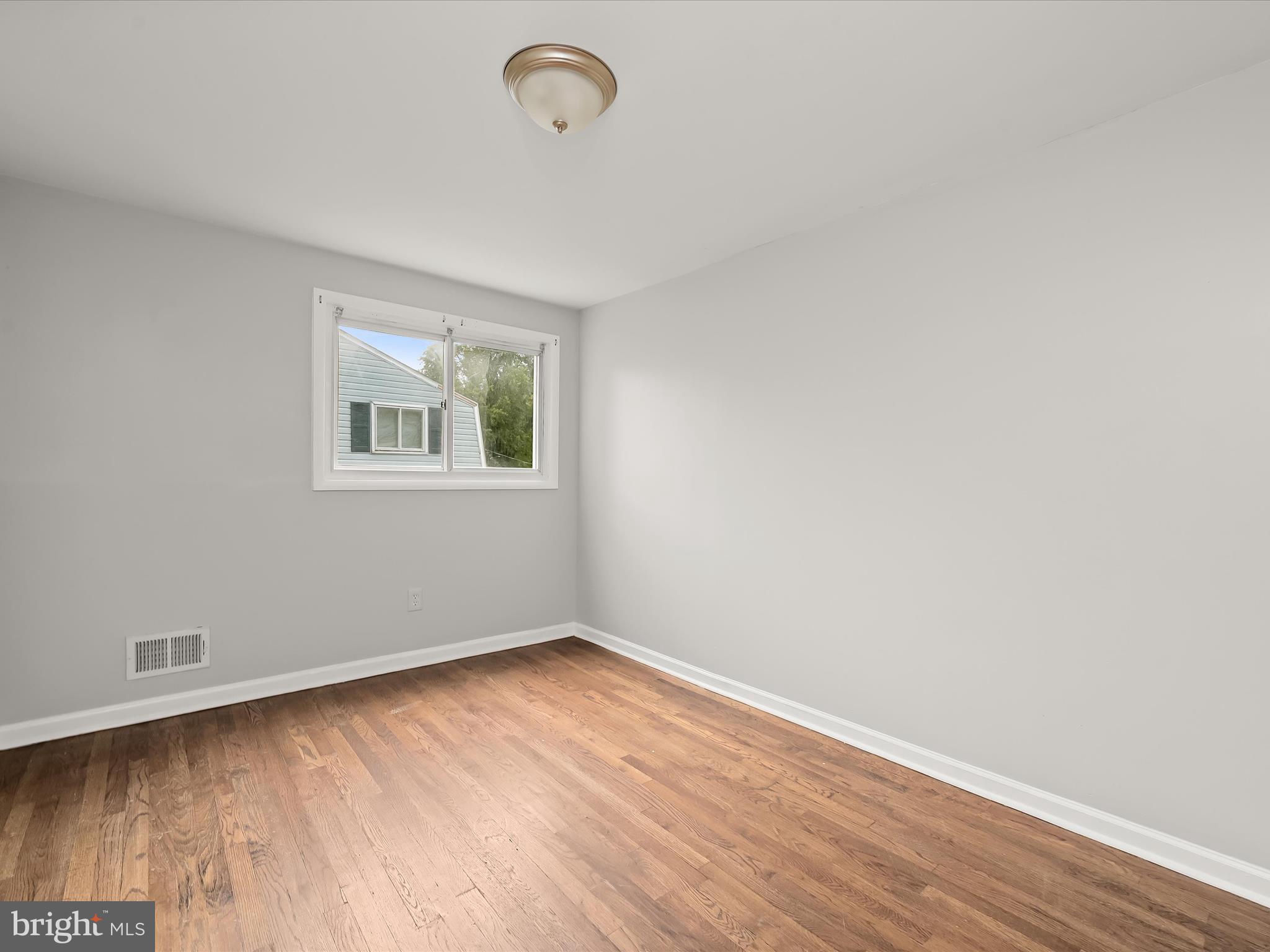 6140 Radecke Avenue Baltimore, MD 21206 - Photo 17 of 25 Bedroom 3