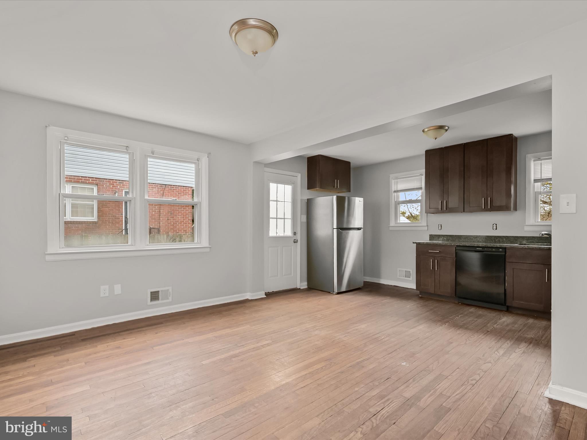6140 Radecke Avenue Baltimore, MD 21206 - Photo 6 of 25 Large eat-in kitchen