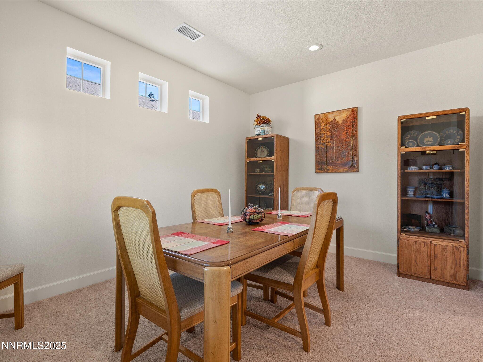 1864 Cholula Drive Reno, NV 89521 - Photo 6 of 50 dining