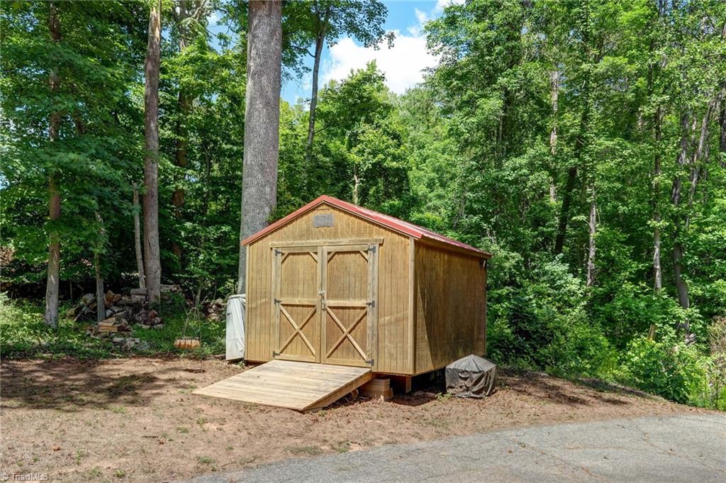 153 Lake Lemar Road Reidsville, NC 27320 - Photo 24 of 30