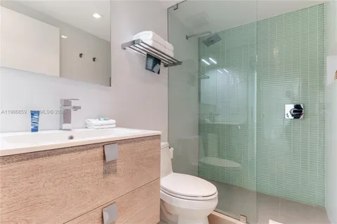 $280,000 | 1215 West Avenue, Unit 402, Miami Beach, FL 33139