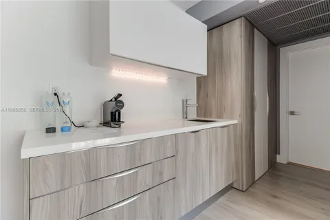 $280,000 | 1215 West Avenue, Unit 402, Miami Beach, FL 33139