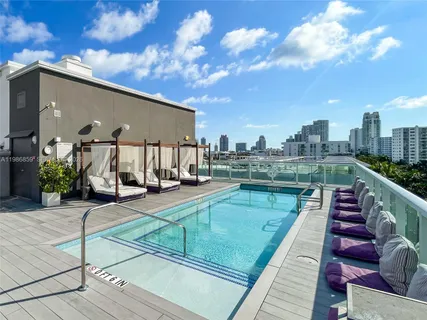 $280,000 | 1215 West Avenue, Unit 402, Miami Beach, FL 33139