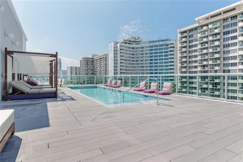 $280,000 | 1215 West Avenue, Unit 402, Miami Beach, FL 33139