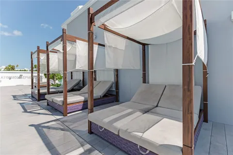 $280,000 | 1215 West Avenue, Unit 402, Miami Beach, FL 33139