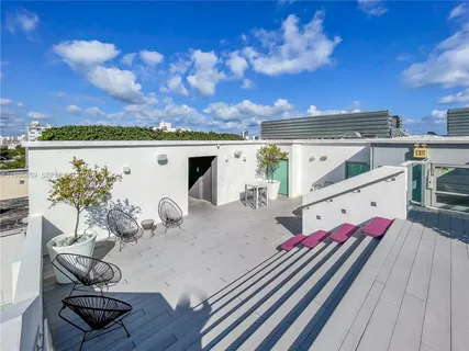 $280,000 | 1215 West Avenue, Unit 402, Miami Beach, FL 33139