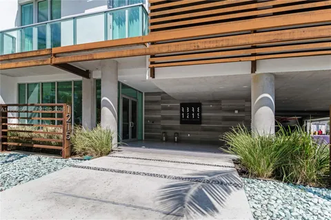 $280,000 | 1215 West Avenue, Unit 402, Miami Beach, FL 33139