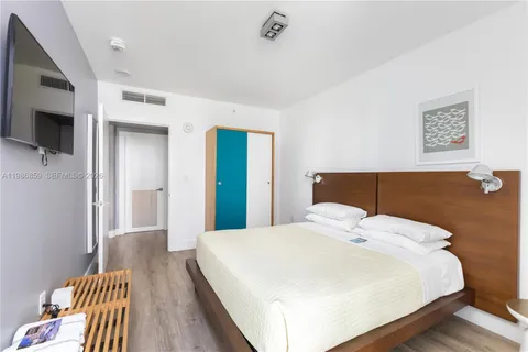 $280,000 | 1215 West Avenue, Unit 402, Miami Beach, FL 33139