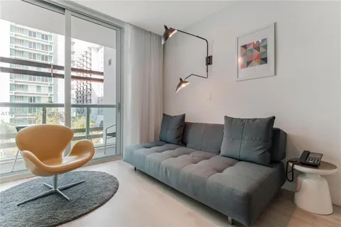 $280,000 | 1215 West Avenue, Unit 402, Miami Beach, FL 33139