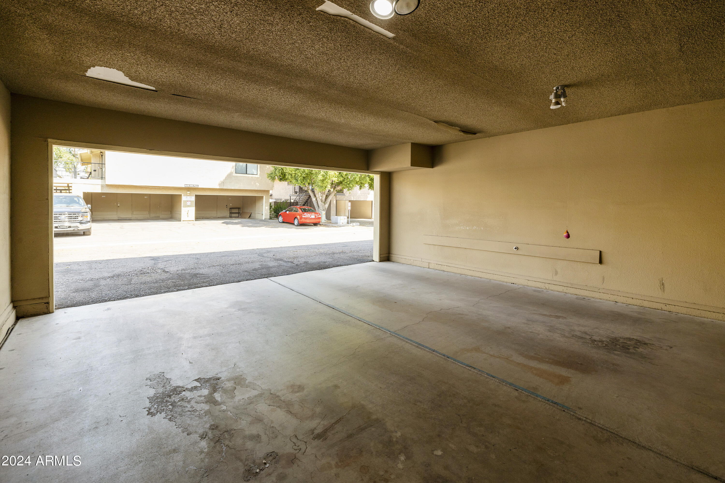 1223 North Granite Reef Road Scottsdale, AZ 85257 - Photo 28 of 35 a view of room and window