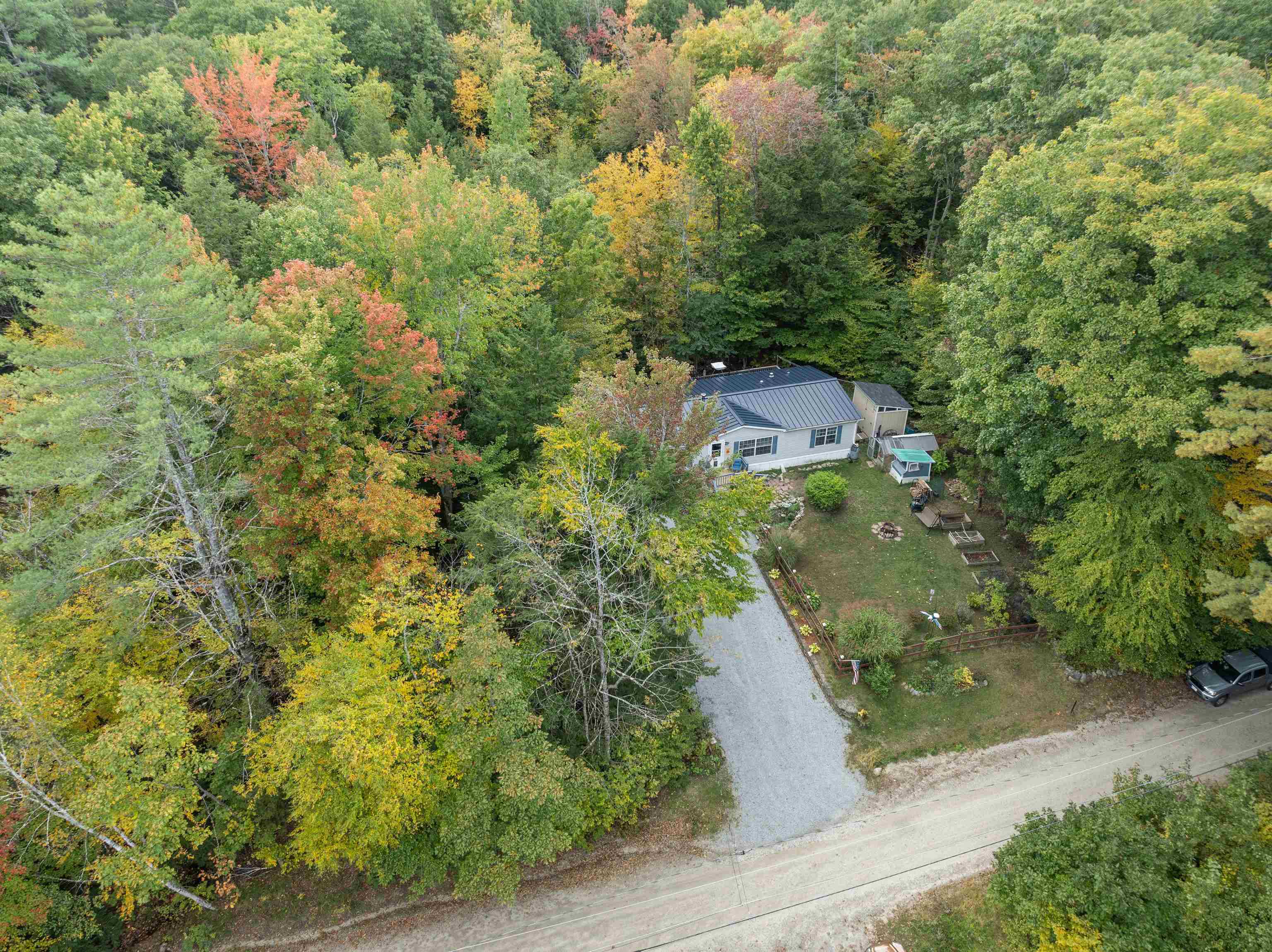 32 Ellen Brook Road Hillsborough, NH 03244 - Photo 2 of 59 Gallery Image 2
