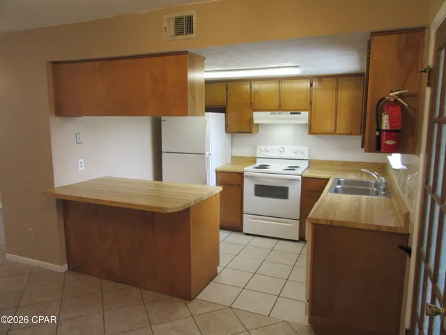 $1,095 | 830 West Street, Panama City, FL 32404