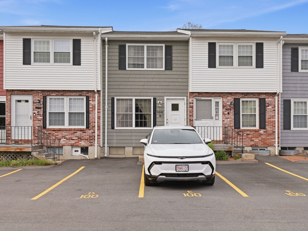 100 Roper Street, Unit D Lowell, MA 01852 - Photo 1 of 38