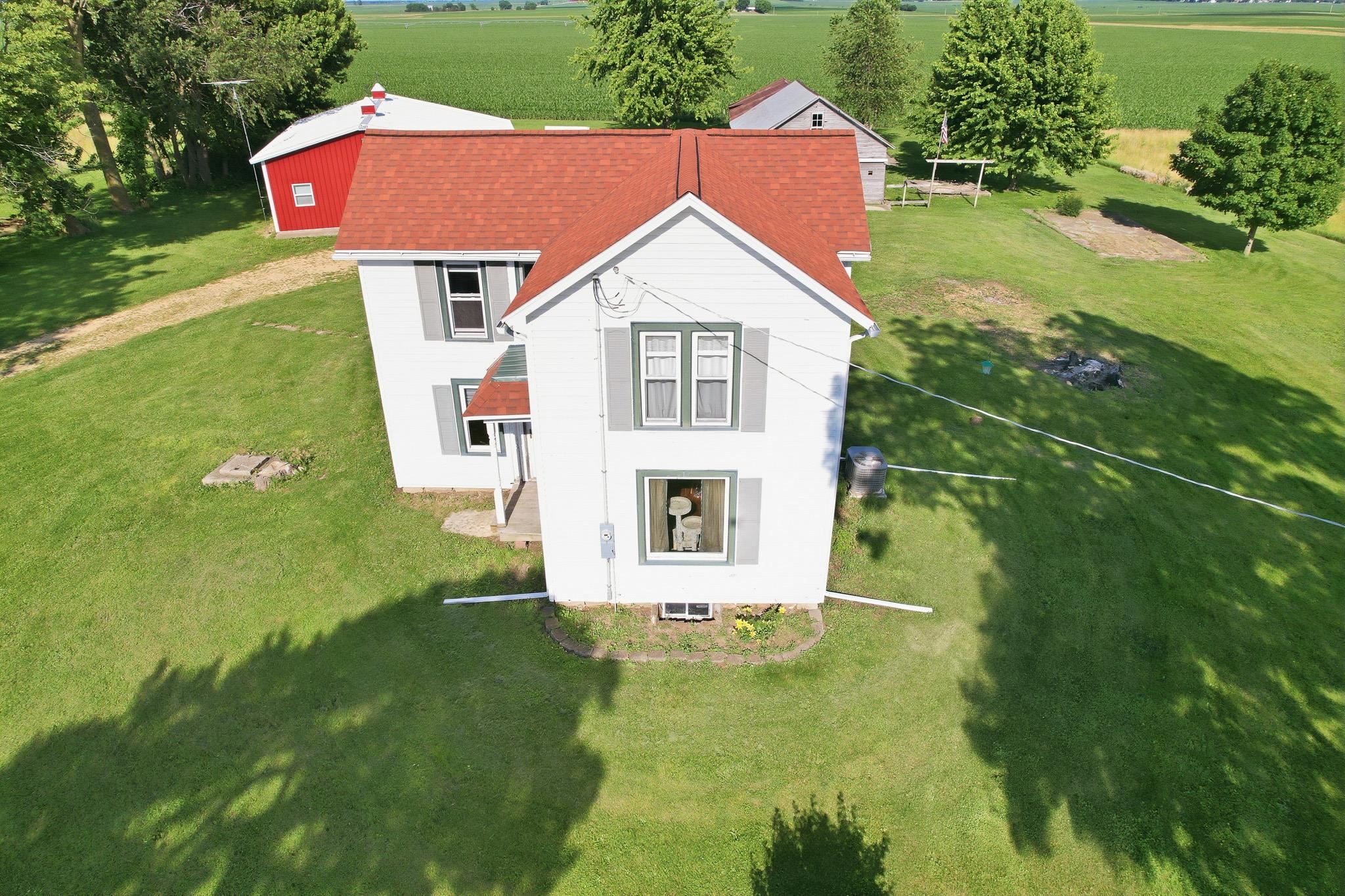 2074 Prairie Road Ashton, IL 61006 - Photo 5 of 9 Gallery Image 5