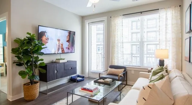 $1,900 | 800 Galleria Parkway Southeast, Unit 113, Atlanta, GA 30339