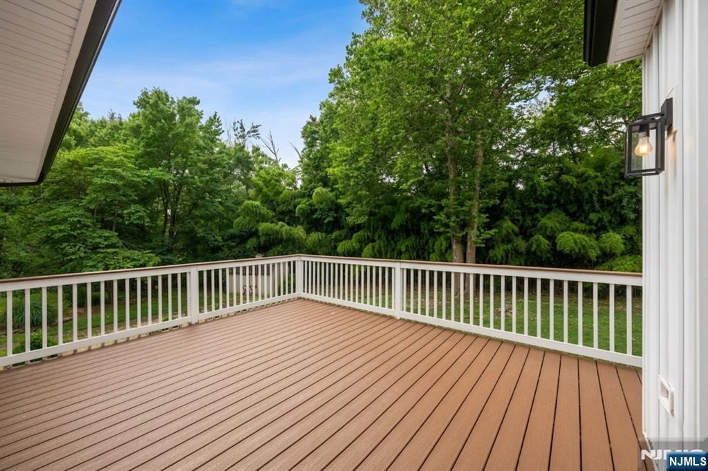 3 Antrim Road Montvale, NJ 07645 - Photo 10 of 12