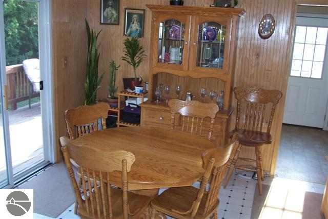 5977 North Black River Road Cheboygan, MI 49721 - Photo 7 of 12 1698601-6.JPG