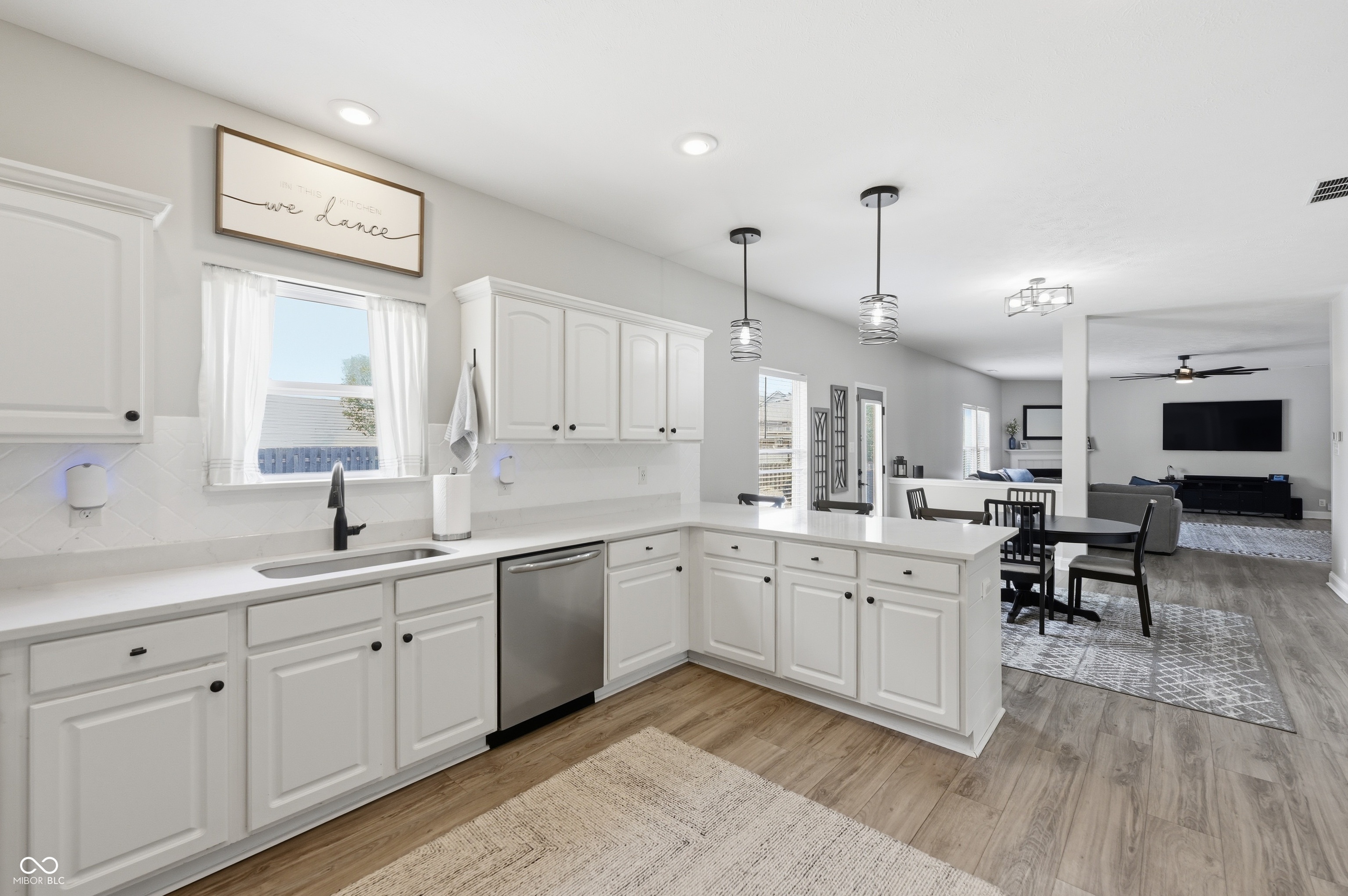 11093 Ragsdale Place Fishers, IN 46037 - Photo 11 of 47