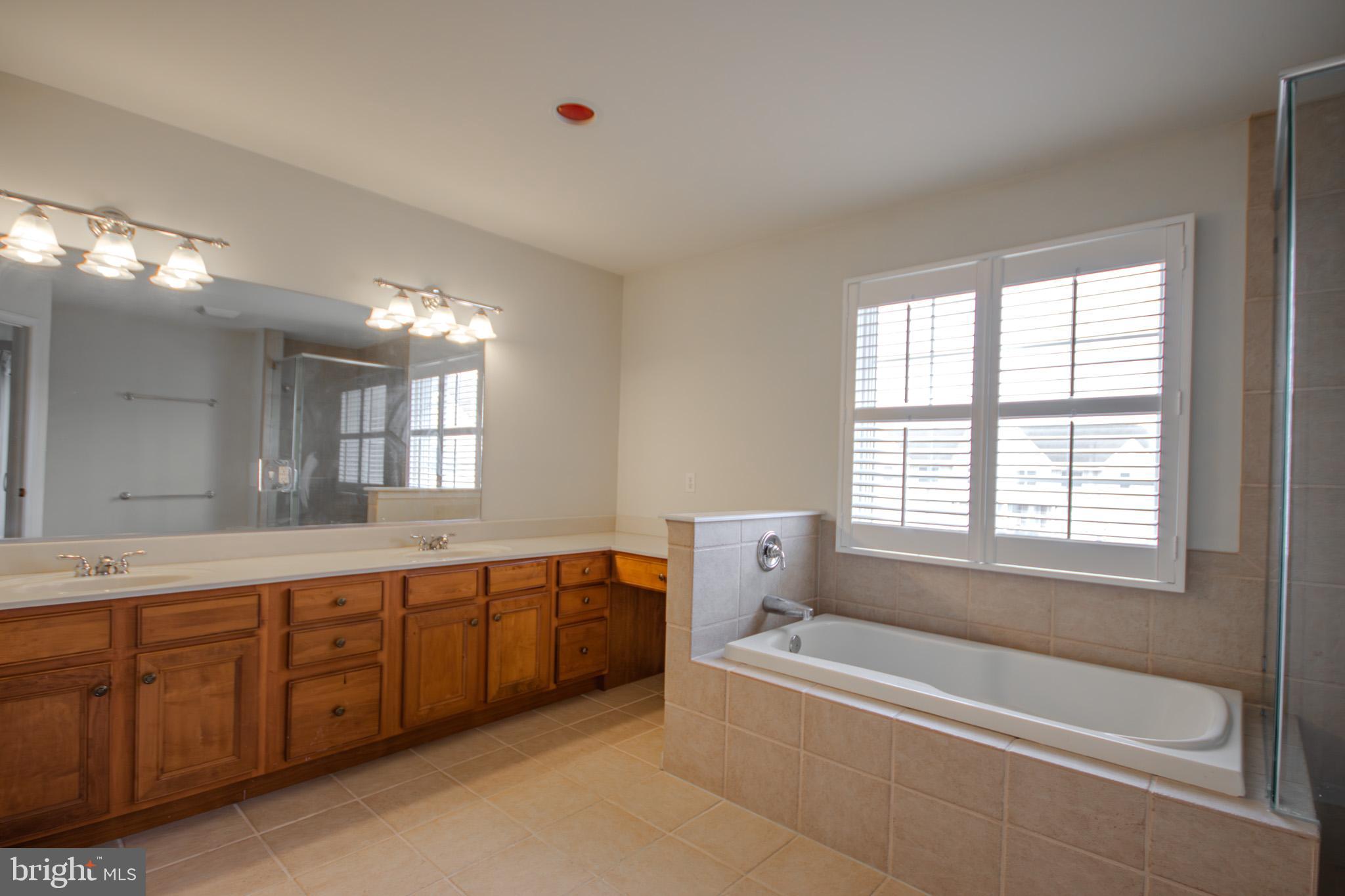 112 B Sunset Circle, Unit 112B Crisfield, MD 21817 - Photo 24 of 54