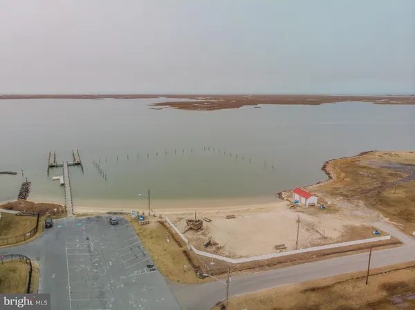 $325,000 | 112 B Sunset Circle, Unit 112B, Crisfield, MD 21817