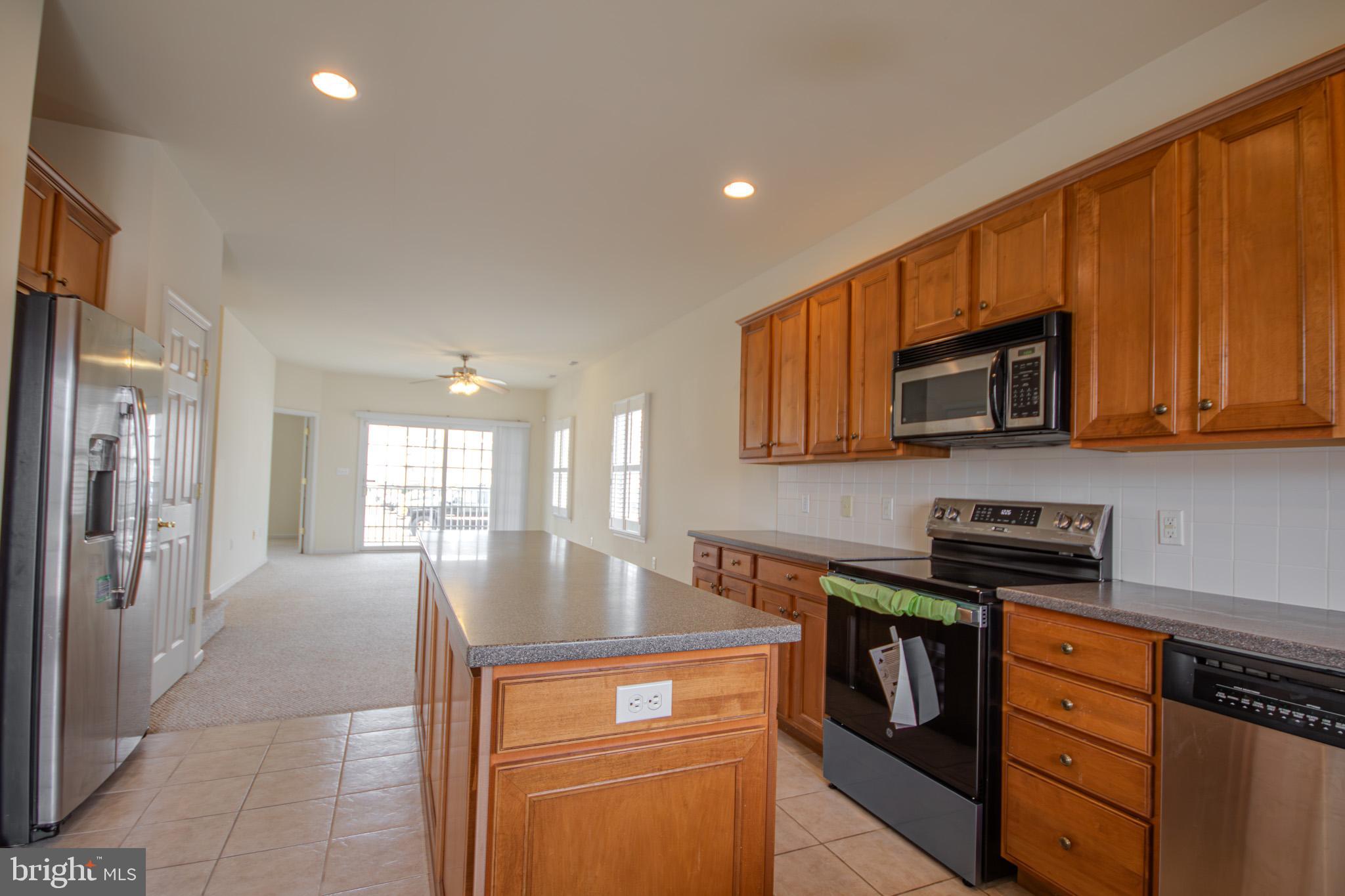 112 B Sunset Circle, Unit 112B Crisfield, MD 21817 - Photo 7 of 54 Open Concept!