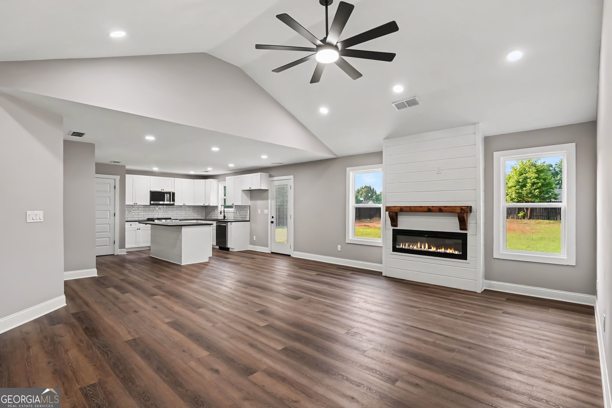 520 Vineyard Road Griffin, GA 30223 - Photo 7 of 28