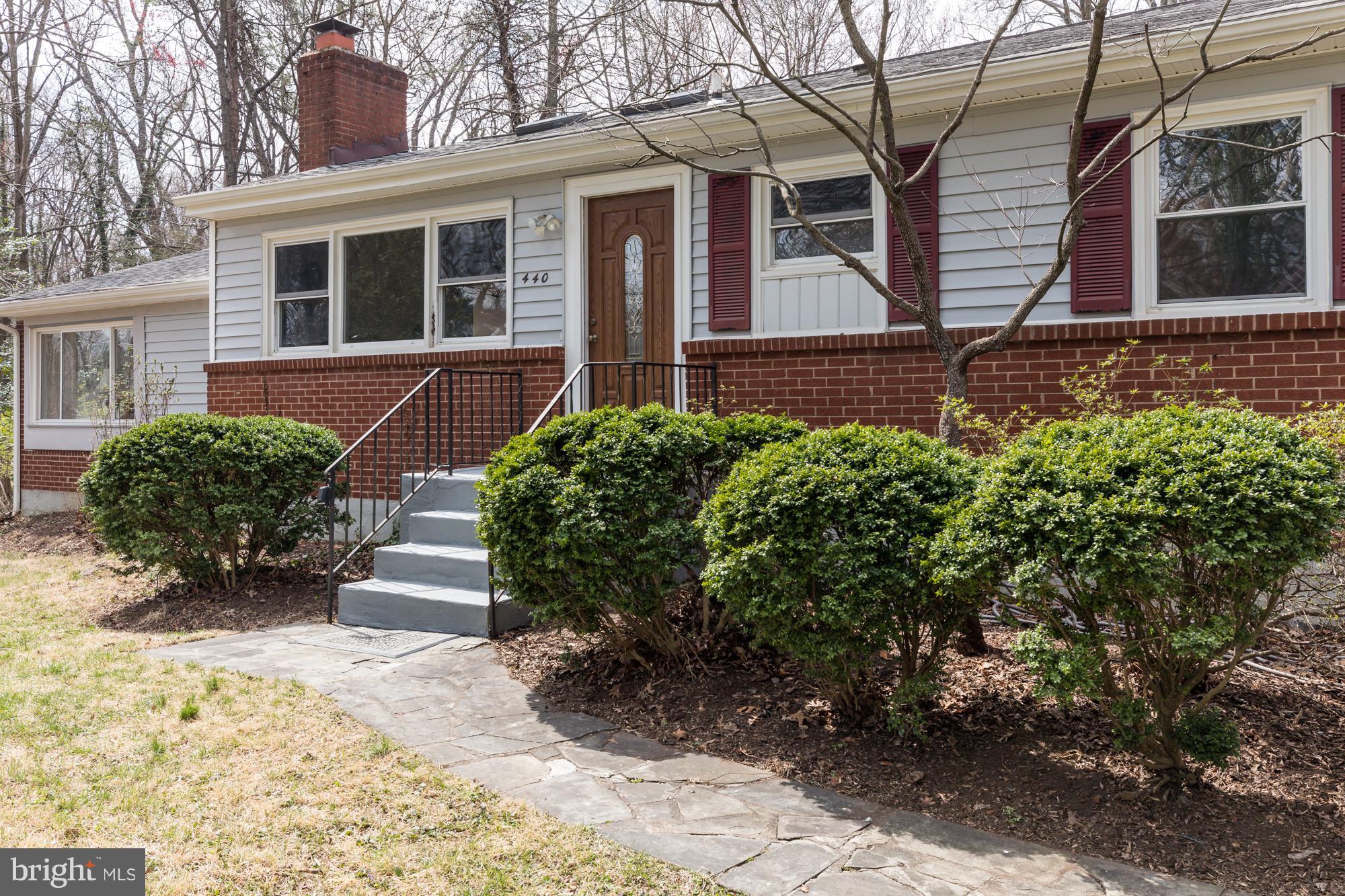 440 Beulah Road Vienna, VA 22180 - Photo 26 of 28 Exterior (Front)