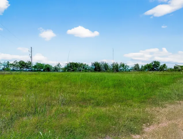 $200,000 | 811 County Road 164, Boling, TX 77420