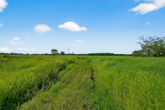 $200,000 | 811 County Road 164, Boling, TX 77420