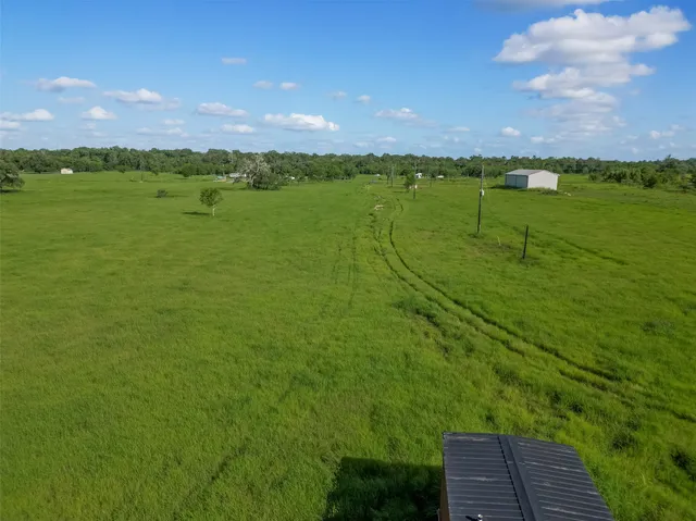 $200,000 | 811 County Road 164, Boling, TX 77420