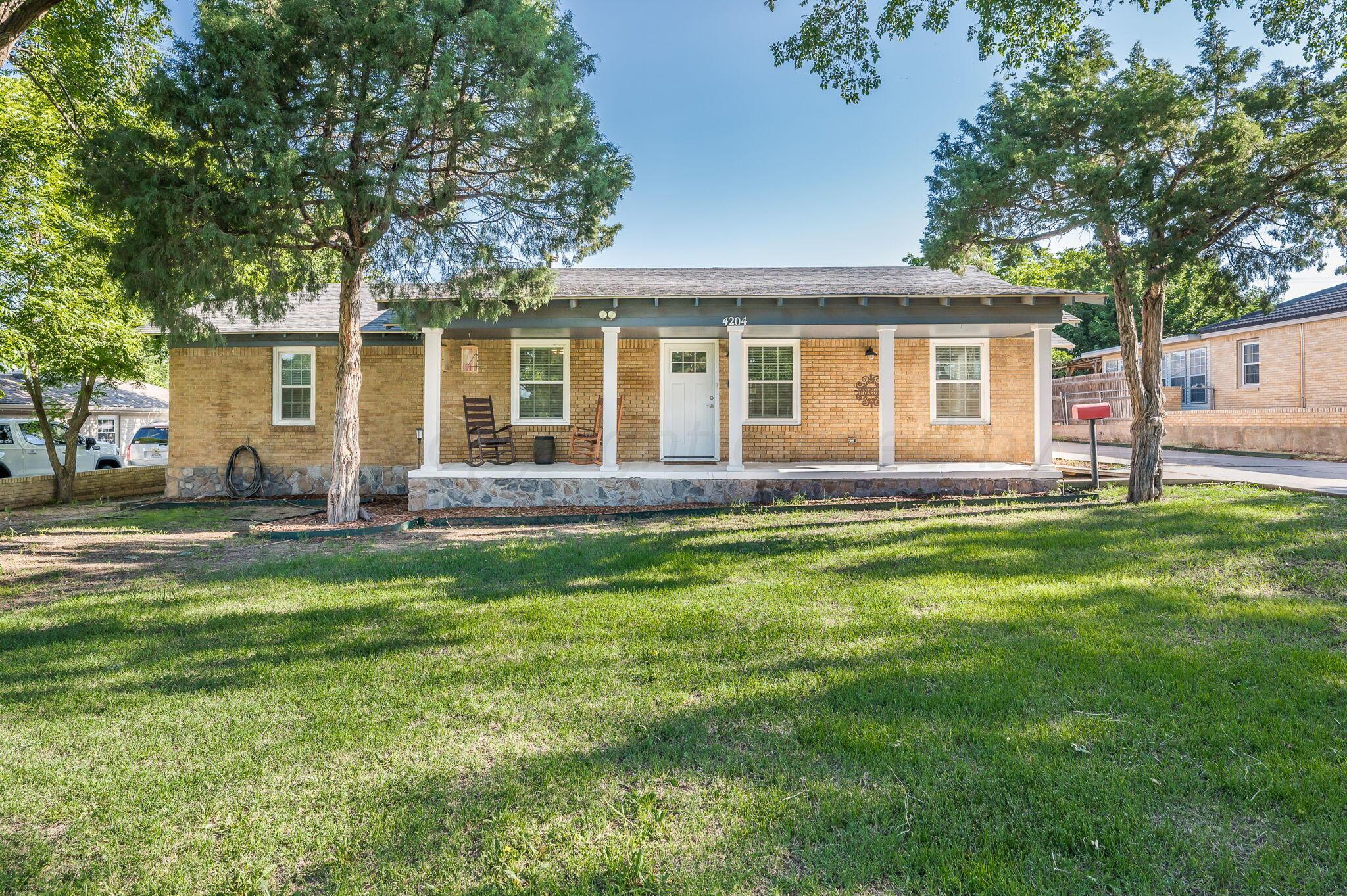 4204 Gem Lake Road Amarillo, TX 79106 - Photo 1 of 24 Front