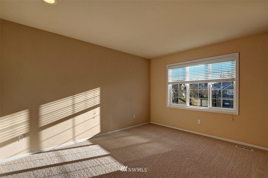4201 221st Place Southeast Bothell, WA 98021 - Photo 10 of 19