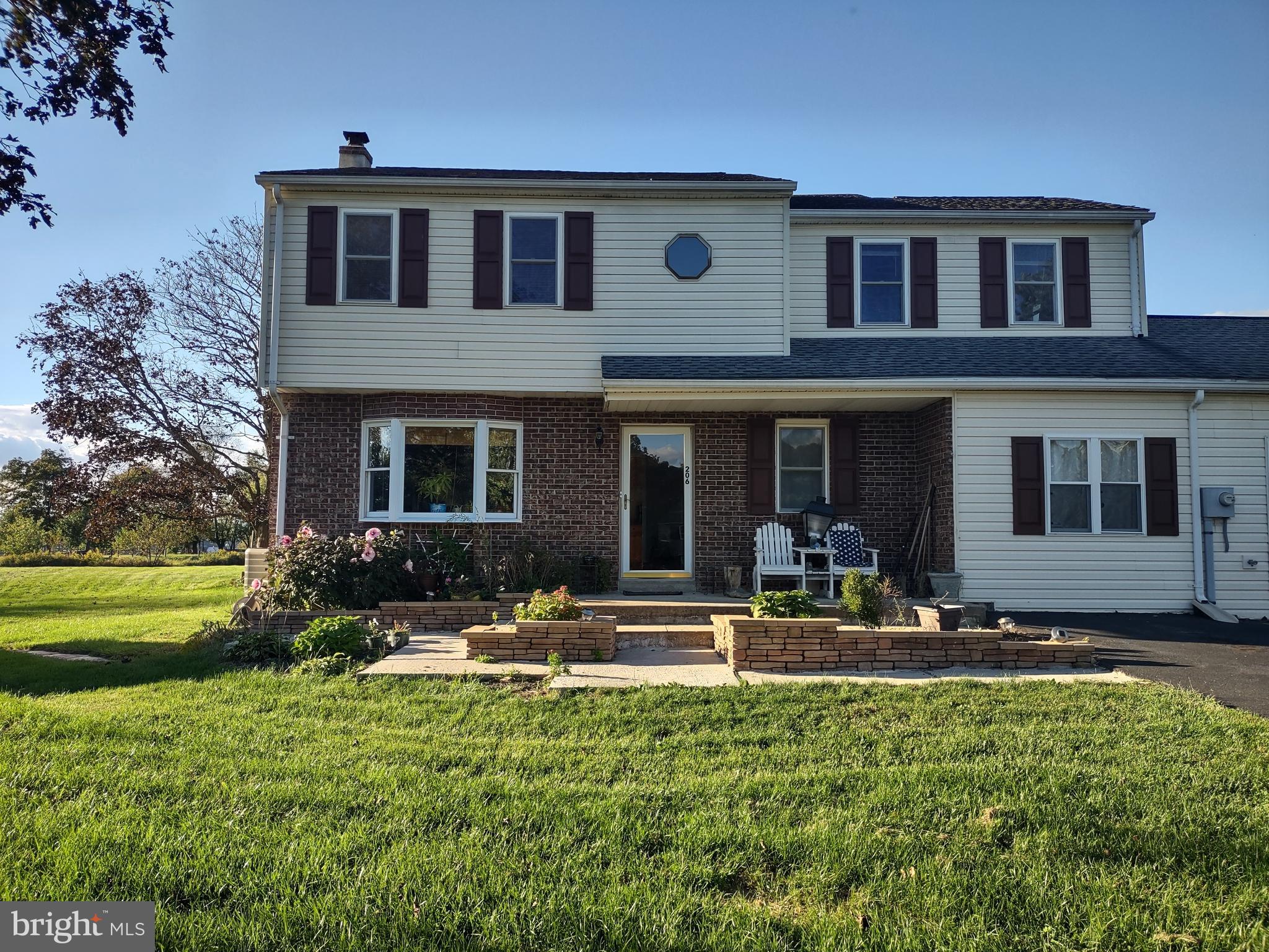 206 Green Hill Road Barto, PA 19504 - Photo 2 of 24 Gallery Image 2