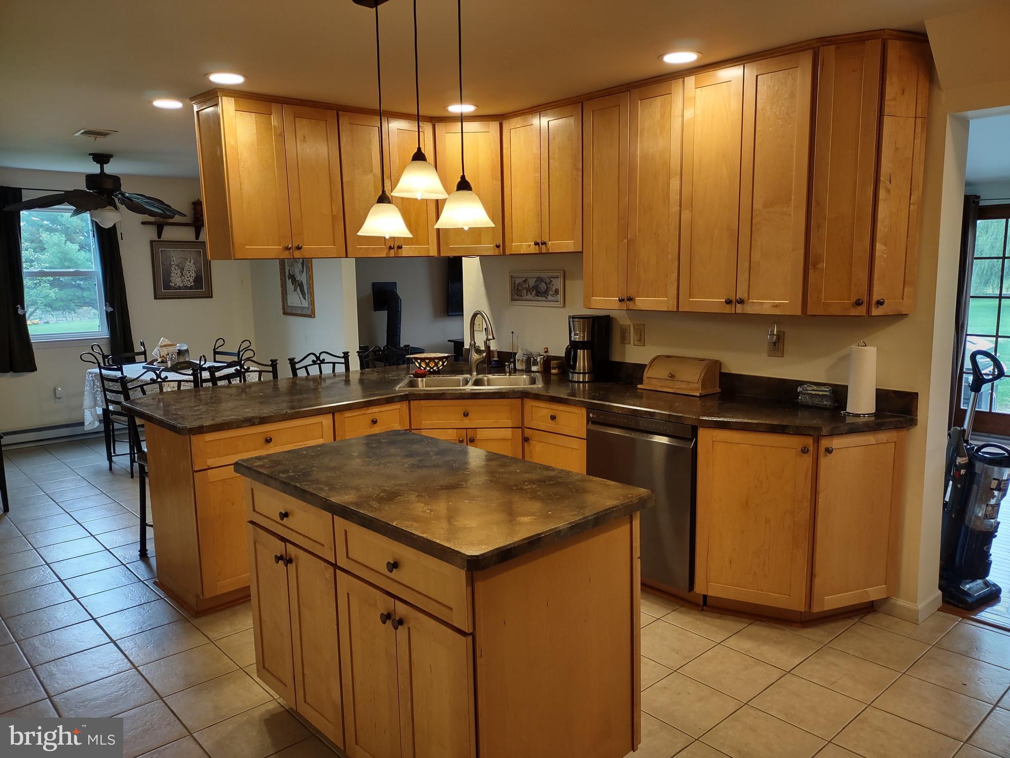 206 Green Hill Road Barto, PA 19504 - Photo 14 of 24 Gallery Image 14