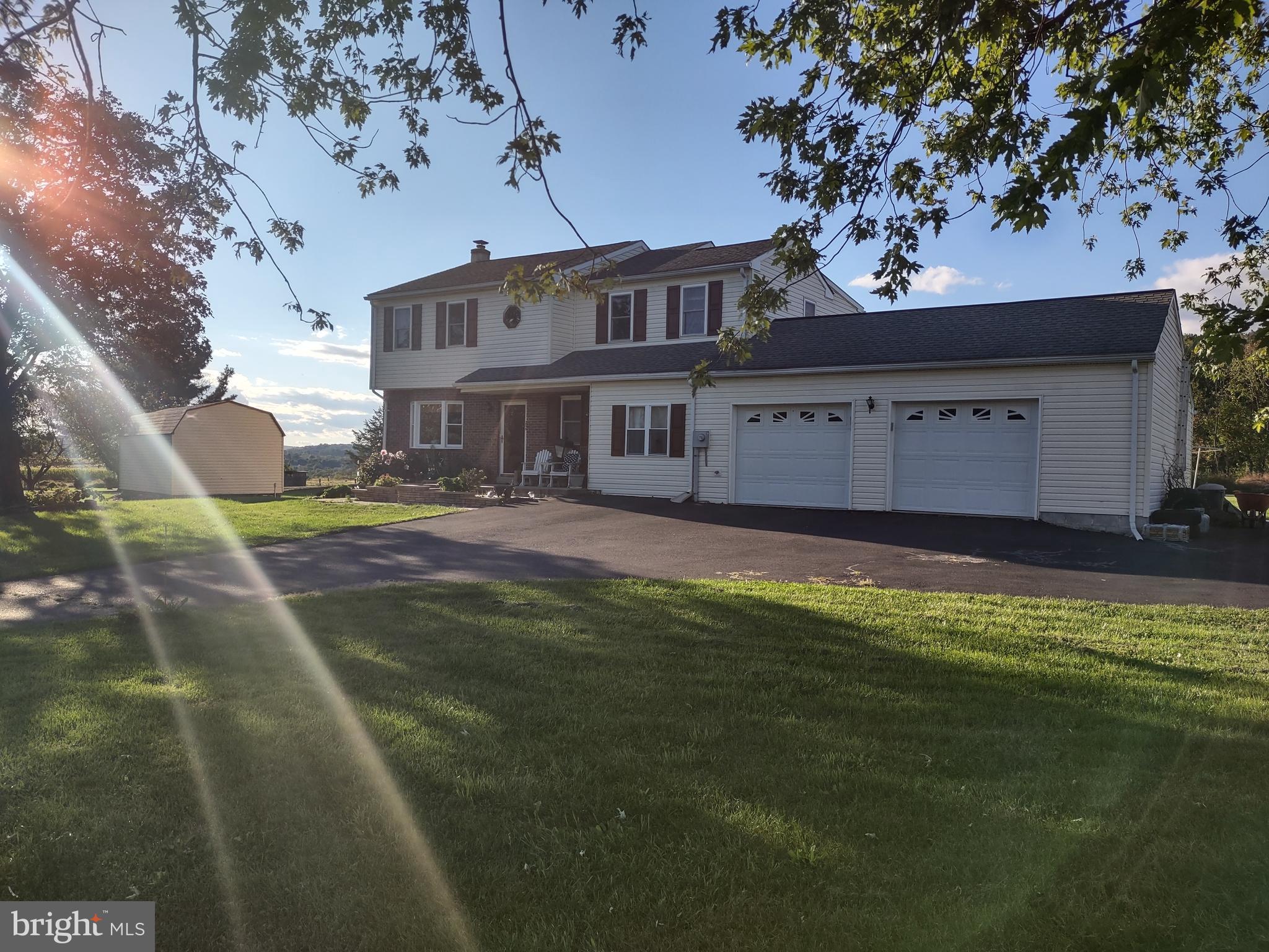 206 Green Hill Road Barto, PA 19504 - Photo 3 of 24 6 + car driveway