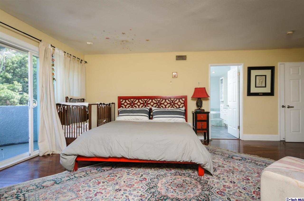 9761 Samoa Avenue Tujunga, CA 91042 - Photo 24 of 34 Additional Photo