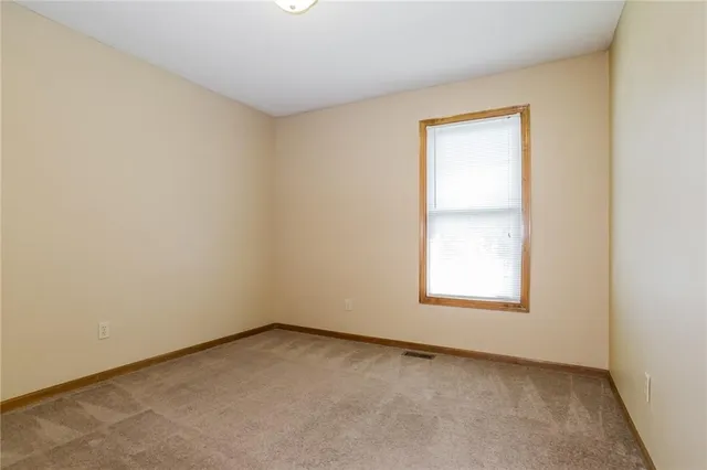 $1,900 | 8637 North Capitol Avenue, Kansas City, MO 64153