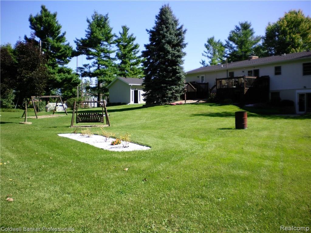 11270 Furbush Road Holly, MI 48442 - Photo 31 of 44 11270 Furbush 032.JPG