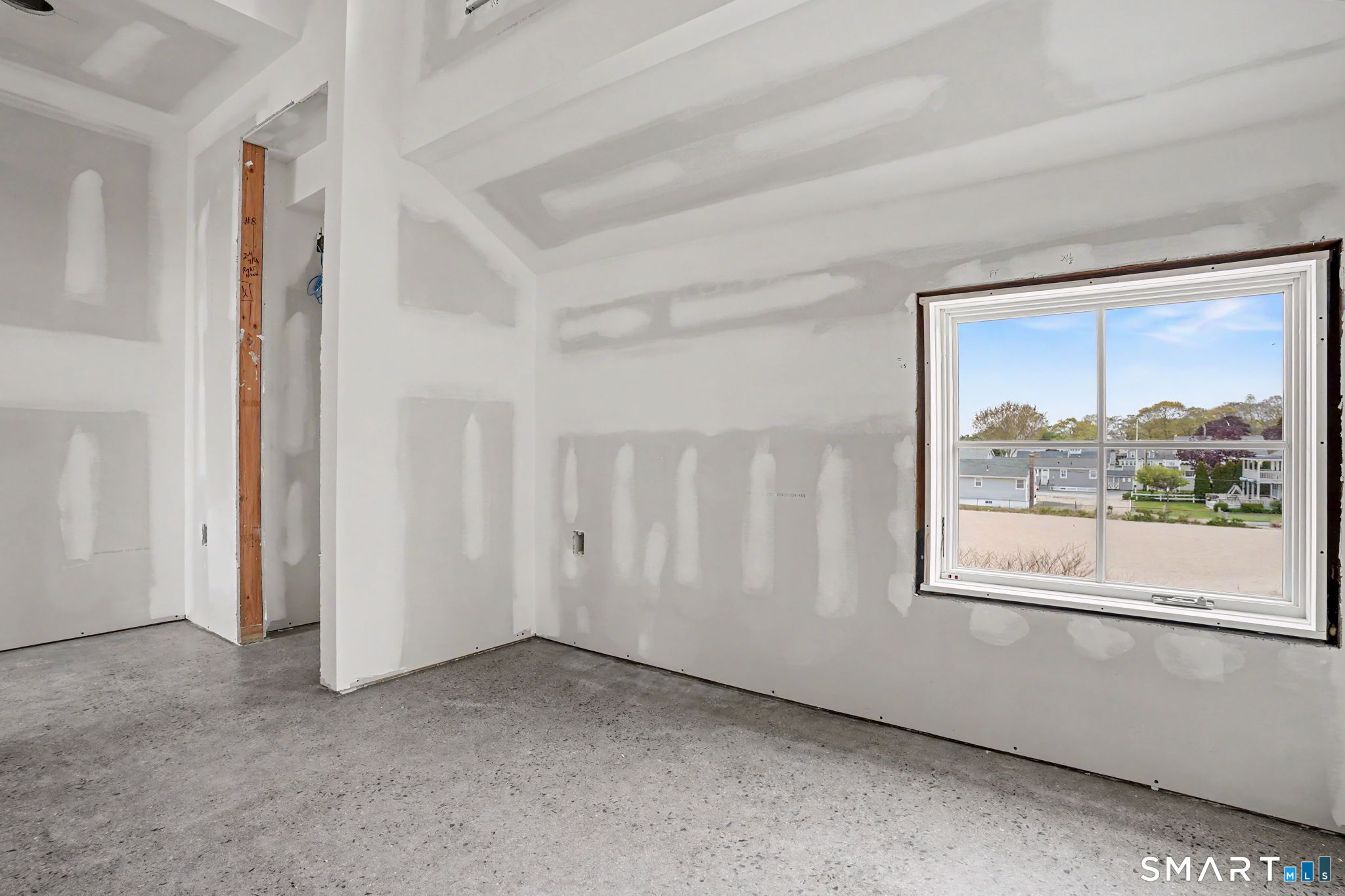 40 Pond Road Old Lyme, CT 06371 - Photo 26 of 35 an empty room with windows