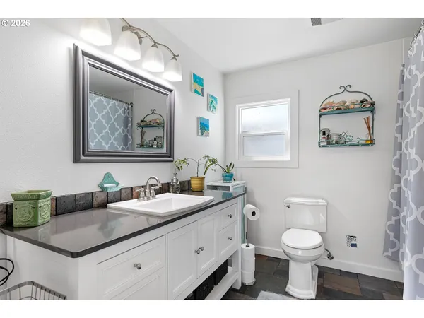 $899,999 | 78659 Sears Road, Cottage Grove, OR 97424