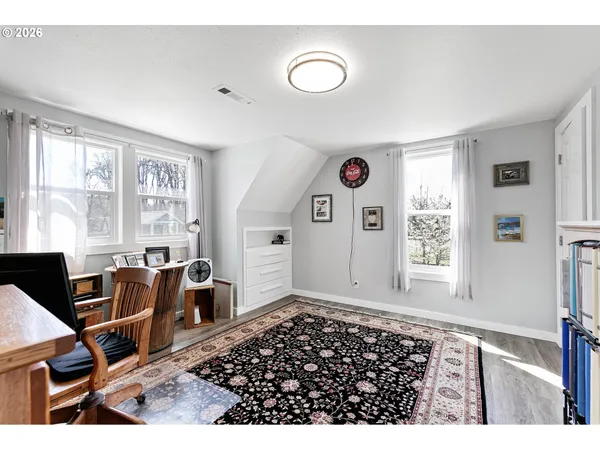 $899,999 | 78659 Sears Road, Cottage Grove, OR 97424