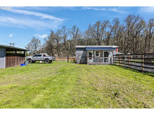 $899,999 | 78659 Sears Road, Cottage Grove, OR 97424