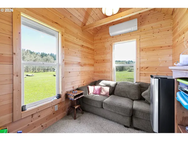$899,999 | 78659 Sears Road, Cottage Grove, OR 97424