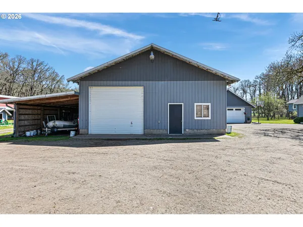 $899,999 | 78659 Sears Road, Cottage Grove, OR 97424