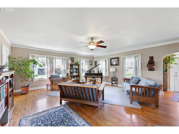 $899,999 | 78659 Sears Road, Cottage Grove, OR 97424