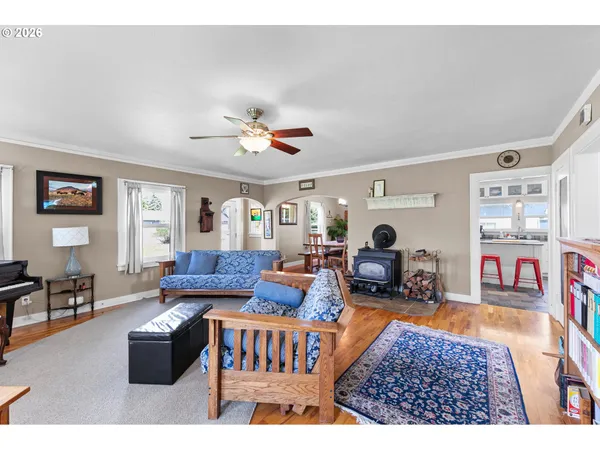 $899,999 | 78659 Sears Road, Cottage Grove, OR 97424