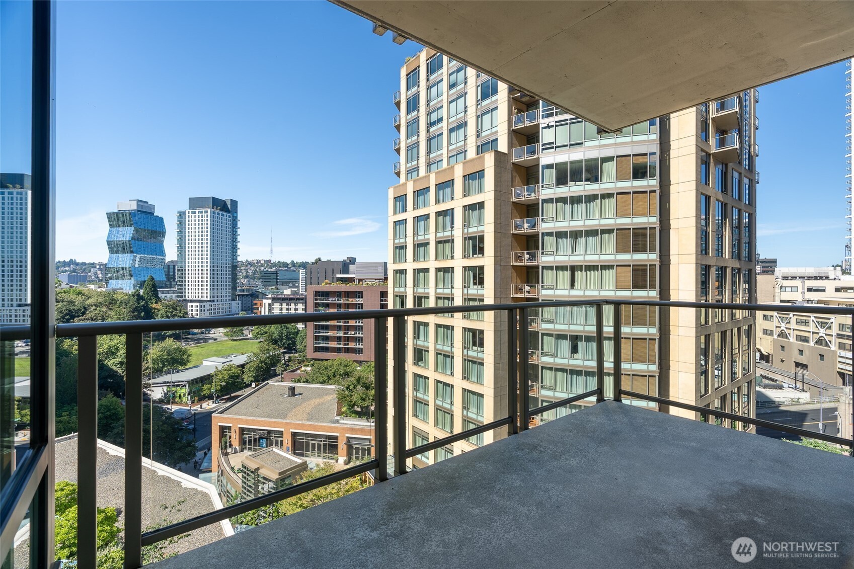 900 Lenora Street, Unit W807 Seattle, WA 98121 - Photo 22 of 40