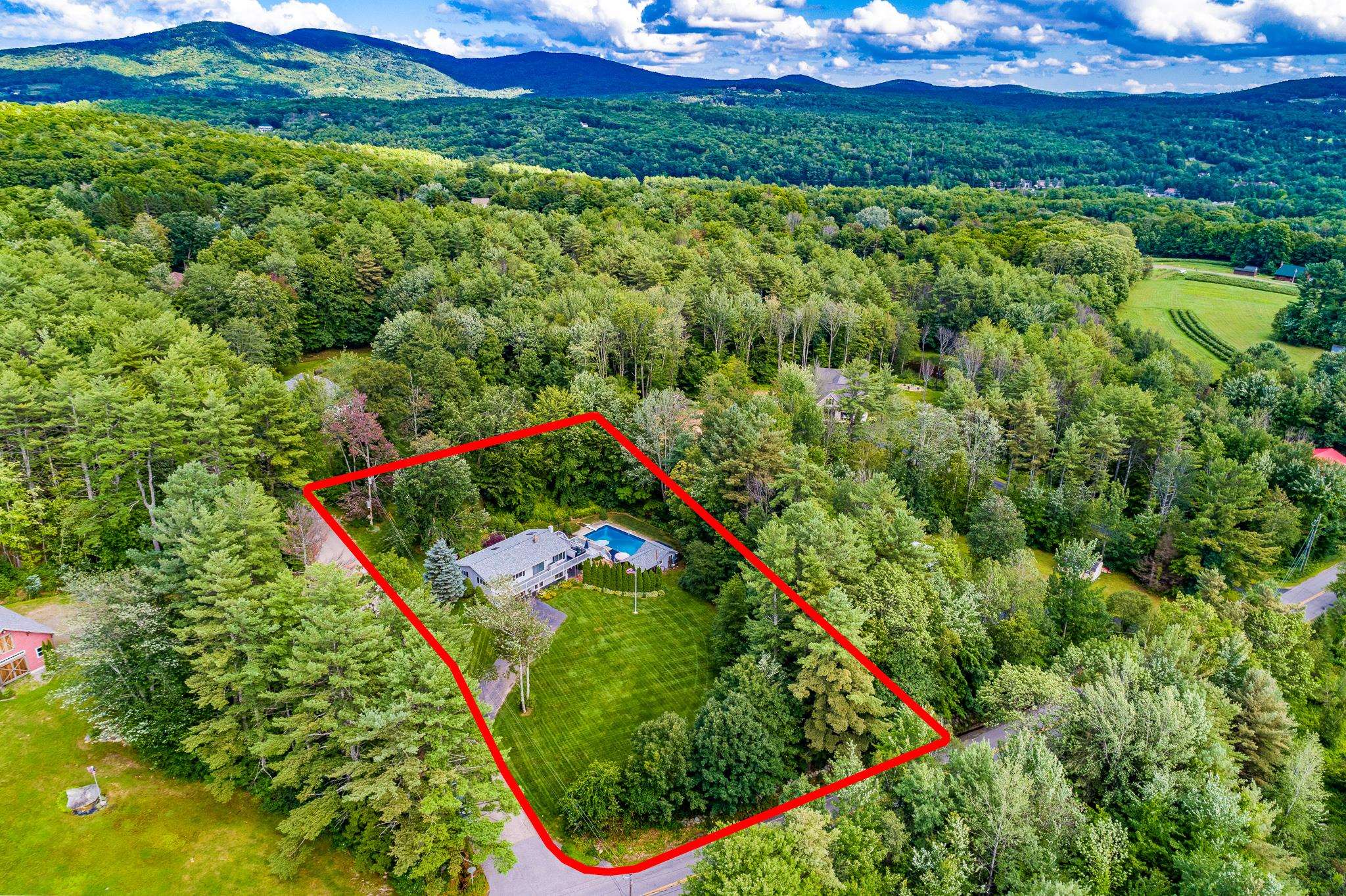 5 Weathering Heights Gilford, NH 03249 - Photo 3 of 40 Gallery Image 3