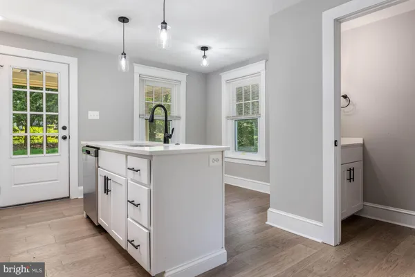 $2,800 | 139 West Germantown Pike, Plymouth Meeting, PA 19462
